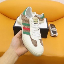 GUCCI グッチ 今季はトップスにおすすめ 2024SS メンズ用 カジュアルシューズ 