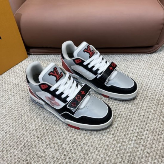 LOUIS VUITTON ルイヴィトン 圧倒的な高級感 2024SS メンズ用 カジュアルシューズ LOUIS VUITTON ルイヴィトン 圧倒的な高級感 2024SS メンズ用 カジュアルシューズ