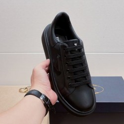 PRADA プラダ 大流行新ブランドアイテム 2024SS メンズ用 カジュアルシューズ