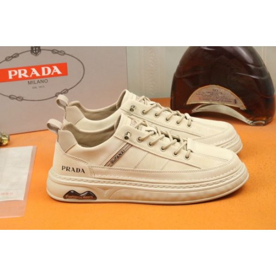 PRADA プラダ 雑誌掲載も多数注目の新作 2024SS メンズ用 カジュアルシューズ PRADA プラダ 雑誌掲載も多数注目の新作 2024SS メンズ用 カジュアルシューズ