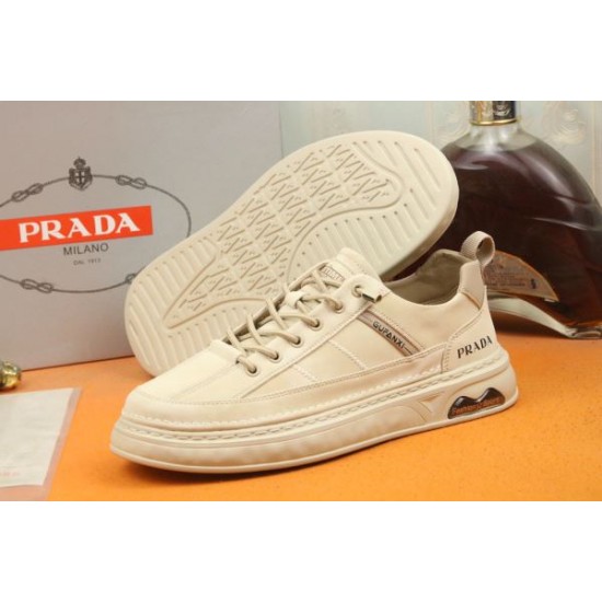 PRADA プラダ 雑誌掲載も多数注目の新作 2024SS メンズ用 カジュアルシューズ PRADA プラダ 雑誌掲載も多数注目の新作 2024SS メンズ用 カジュアルシューズ