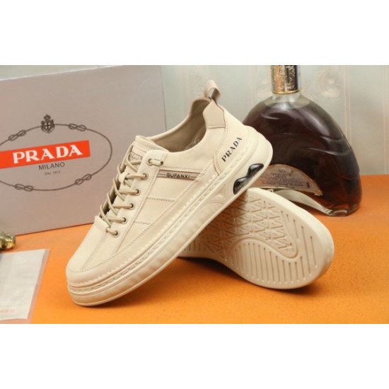 PRADA プラダ 雑誌掲載も多数注目の新作 2024SS メンズ用 カジュアルシューズ PRADA プラダ 雑誌掲載も多数注目の新作 2024SS メンズ用 カジュアルシューズ