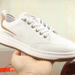 PRADA プラダ 昨年も人気のアイテム新品 2024SS メンズ用 カジュアルシューズ