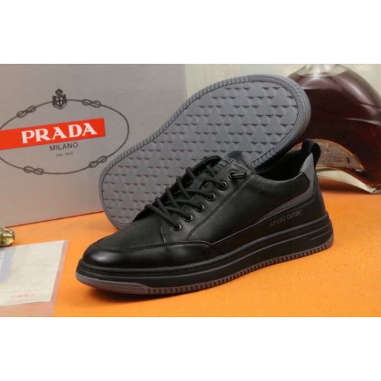 PRADA プラダ 昨年も人気のアイテム新品 2024SS メンズ用 カジュアルシューズ PRADA プラダ 昨年も人気のアイテム新品 2024SS メンズ用 カジュアルシューズ