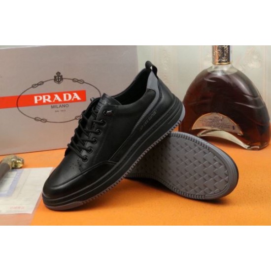 PRADA プラダ 昨年も人気のアイテム新品 2024SS メンズ用 カジュアルシューズ PRADA プラダ 昨年も人気のアイテム新品 2024SS メンズ用 カジュアルシューズ