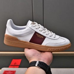 VALENTINO ヴァレンティノ ベストセラー 2024SS メンズ用 カジュアルシューズ