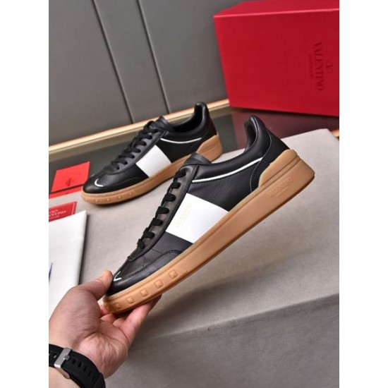 VALENTINO ヴァレンティノ ベストセラー 2024SS メンズ用 カジュアルシューズ