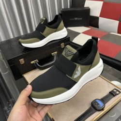 ARMANI アルマーニ セレブや芸能人からも愛用 2024SS メンズ用 スニーカー
