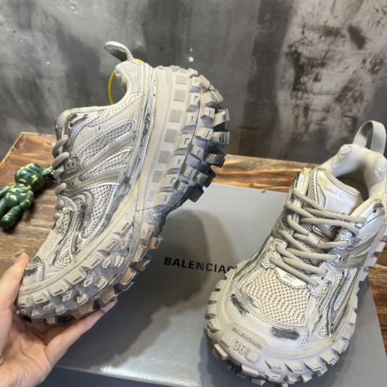 BALENCIAGA バレンシアガ 今季爆発的な人気 2024SS メンズ用 スニーカー BALENCIAGA バレンシアガ 今季爆発的な人気 2024SS メンズ用 スニーカー