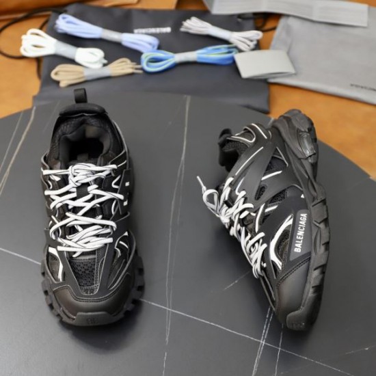 BALENCIAGA バレンシアガ 毎年定番人気商品 2024SS メンズ用 スニーカー BALENCIAGA バレンシアガ 毎年定番人気商品 2024SS メンズ用 スニーカー