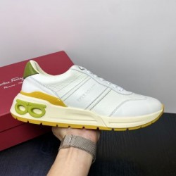 FERRAGAMO サルヴァトーレ フェラガモ ロゴが素敵 2024SS メンズ用 スニーカー