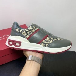 FERRAGAMO サルヴァトーレ フェラガモ 限定生産品 2024SS メンズ用 スニーカー