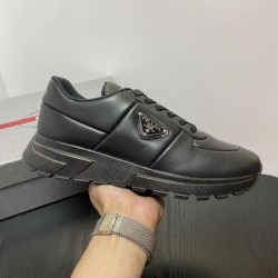 PRADA プラダ 今シーズン新作！大人もOK！ 2024SS メンズ用 スニーカー