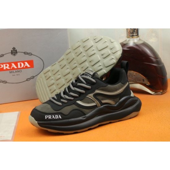 PRADA プラダ 上品ですっきり、好感度抜群 2024SS メンズ用 スニーカー PRADA プラダ 上品ですっきり、好感度抜群 2024SS メンズ用 スニーカー