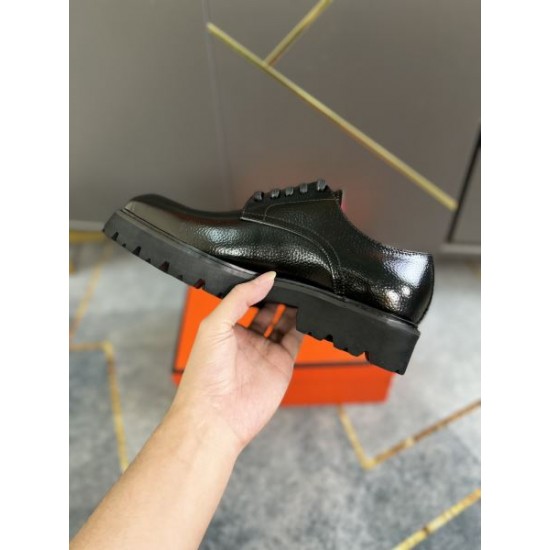 HERMES エルメス カジュアルに着こなし 2024SS メンズ用 ビジネスシューズ