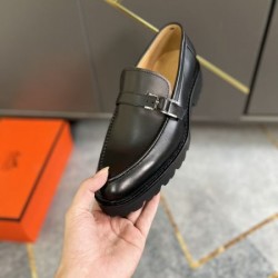 HERMES エルメス 毎シーズン人気が高い 2024SS メンズ用 ビジネスシューズ