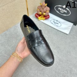 PRADA プラダ 今季はファション感漂う 2024SS メンズ用 ビジネスシューズ