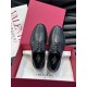 VALENTINO ヴァレンティノ より格上げして 2024SS メンズ用 ビジネスシューズ