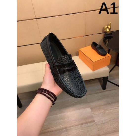 VERSACE ヴェルサーチェ 一番売れている 2024SS メンズ用 ビジネスシューズ VERSACE ヴェルサーチェ 一番売れている 2024SS メンズ用 ビジネスシューズ