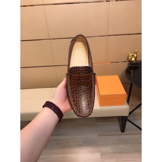 VERSACE ヴェルサーチェ 一番売れている 2024SS メンズ用 ビジネスシューズ VERSACE ヴェルサーチェ 一番売れている 2024SS メンズ用 ビジネスシューズ
