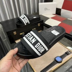 DIOR ディオール これさえ押さえればOK！ 2024SS メンズ用 スリッパ