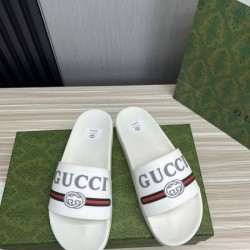 GUCCI グッチ 季節の変わり目に活躍する 2024SS メンズ用 スリッパ