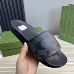 GUCCI グッチ 著名人やセレブも愛用する 2024SS メンズ用 スリッパ