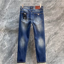 2024SS 雑誌も街も人気アイテム ARMANI アルマーニ ジーパン