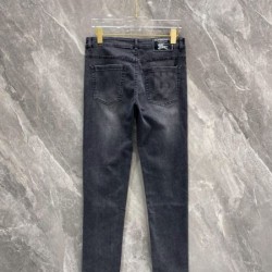 2024SS 流行の注目ブランド BURBERRY バーバリー ジーパン