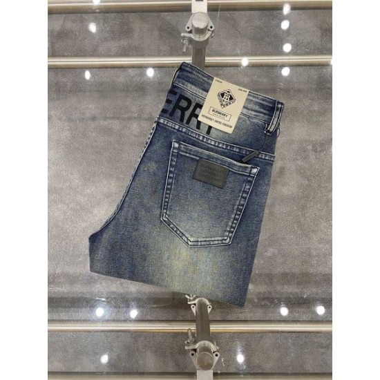 2024SS 根強い人気定番商品 BURBERRY バーバリー ジーパン 2024SS 根強い人気定番商品 BURBERRY バーバリー ジーパン