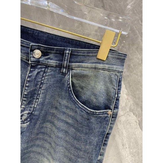 2024SS 根強い人気定番商品 BURBERRY バーバリー ジーパン 2024SS 根強い人気定番商品 BURBERRY バーバリー ジーパン