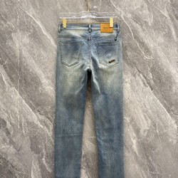2024SS 気軽におしゃれを楽しめる GUCCI グッチ ジーパン