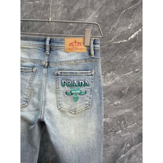 2024SS 大人っぽいスタイルが完成 PRADA プラダ ジーパン 2024SS 大人っぽいスタイルが完成 PRADA プラダ ジーパン