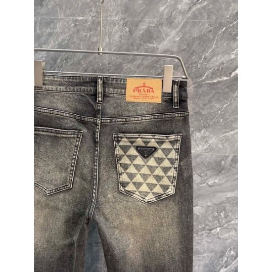 2024SS 海外セレブが注目アイテム PRADA プラダ ジーパン 2024SS 海外セレブが注目アイテム PRADA プラダ ジーパン