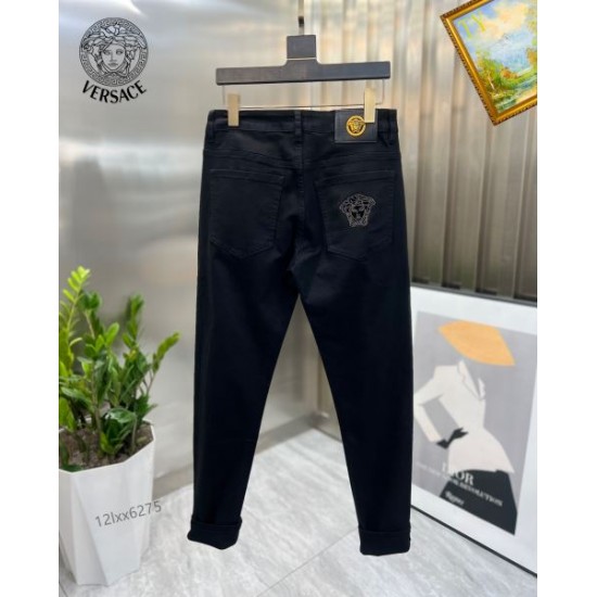 2024SS 新商品☆完売必至 VERSACE ヴェルサーチェ ジーパン 2024SS 新商品☆完売必至 VERSACE ヴェルサーチェ ジーパン
