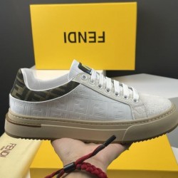 2024FW メンズ用 カジュアルシューズ FENDI フェンデイ レトロ感のあるデザイン