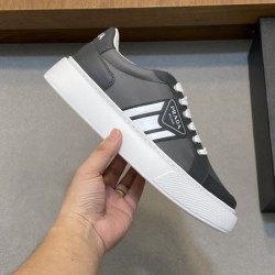 2024FW メンズ用 カジュアルシューズ PRADA プラダ 海外よりお届け限定品