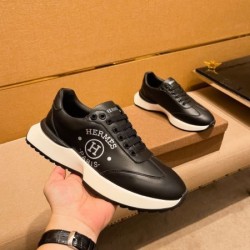 2024FW メンズ用 スニーカー HERMES エルメス 雑誌も街も人気アイテム