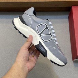 2024FW メンズ用 スニーカー VALENTINO ヴァレンティノ 注目のポイント