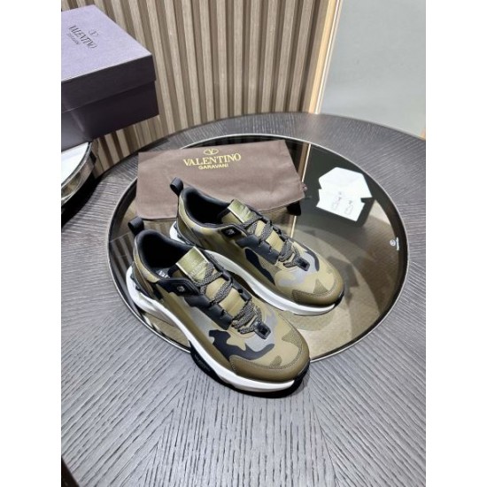 2024FW メンズ用 スニーカー VALENTINO ヴァレンティノ 自分へのご褒美 2024FW メンズ用 スニーカー VALENTINO ヴァレンティノ 自分へのご褒美
