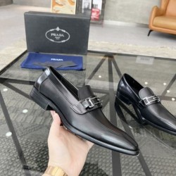 2024FW メンズ用 ビジネスシューズ PRADA プラダ 見た目以上のかっこいい