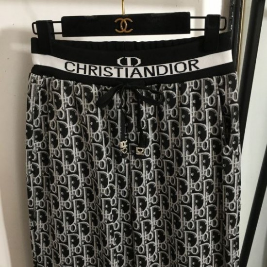 DIOR ディオール ワイドパンツ 2024FW 最新ファッションのポイント DIOR ディオール ワイドパンツ 2024FW 最新ファッションのポイント