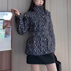 DIOR ディオール トレンチコート 2024FW 秋先にはもってこいの色