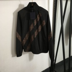 LOUIS VUITTON ルイヴィトン トレンチコート 2024FW きちんと感が強い