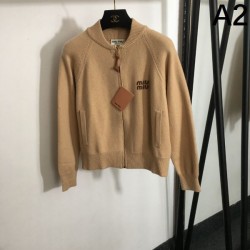 MIU MIU ミュウミュウ ニットカーディガン 2024FW 秋冬シーズン始動