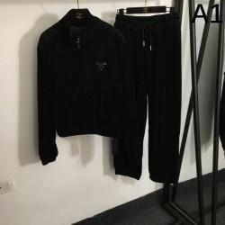 PRADA プラダ スポーツスーツ 2024FW 今シーズンも人気ブランド
