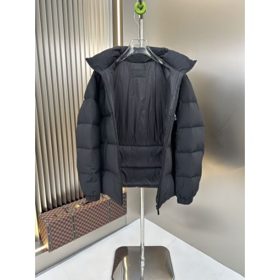 2024FW PRADA プラダ 顧客セール大特価 メンズ用 ダウンジャケット 2024FW PRADA プラダ 顧客セール大特価 メンズ用 ダウンジャケット