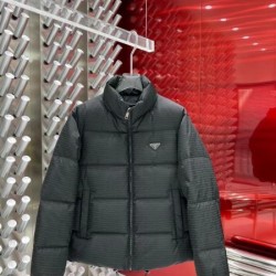 2024FW PRADA プラダ 国内希少！大人気 メンズ用 ダウンジャケット 