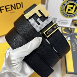 2024FW FENDI フェンデイ 素材感を引き出せるアイテム ベルト