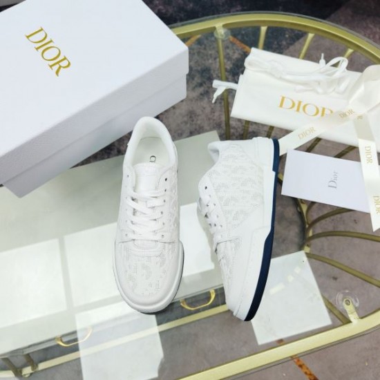 DIOR ディオール 2024FW レディース用 カジュアルシューズ 色にも流行り DIOR ディオール 2024FW レディース用 カジュアルシューズ 色にも流行り